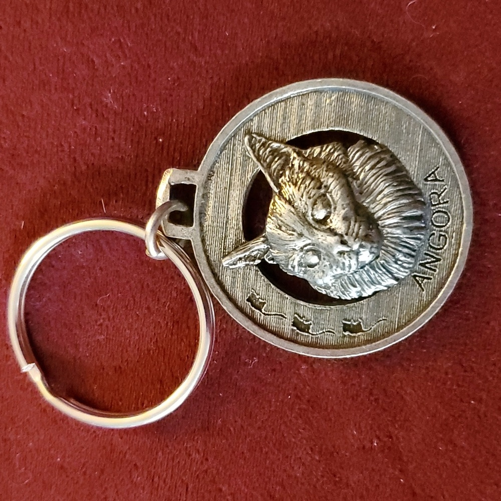 Angora Cat Key Chain‎ - Picture 2 of 5